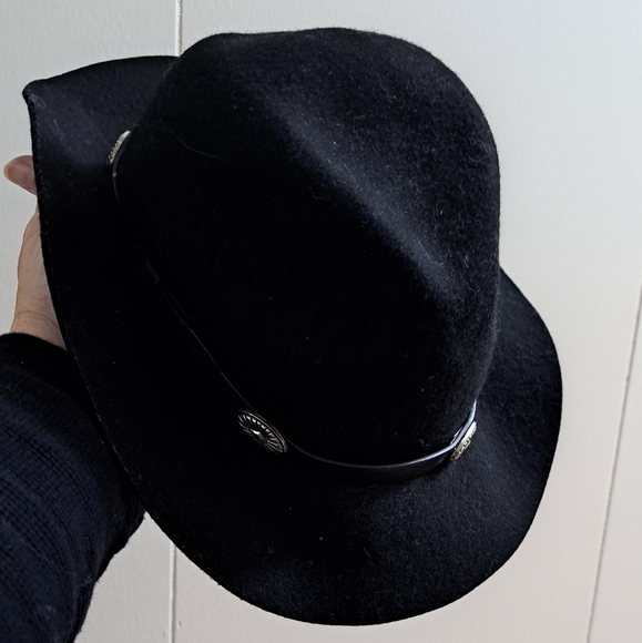 Black felt hat with silver detailing. - Picture 2 of 2